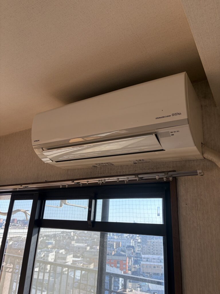 愛知県名古屋市でのエアコン撤去前の様子