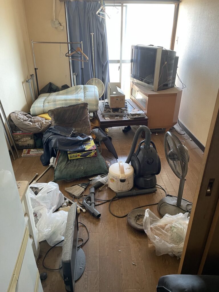 稲沢市での片付け作業前の様子