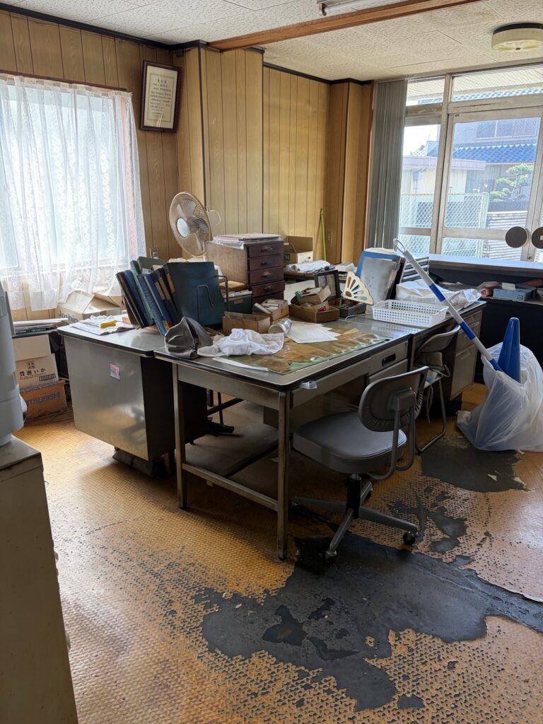 岐阜県瑞穂市 片付け 作業前 室内